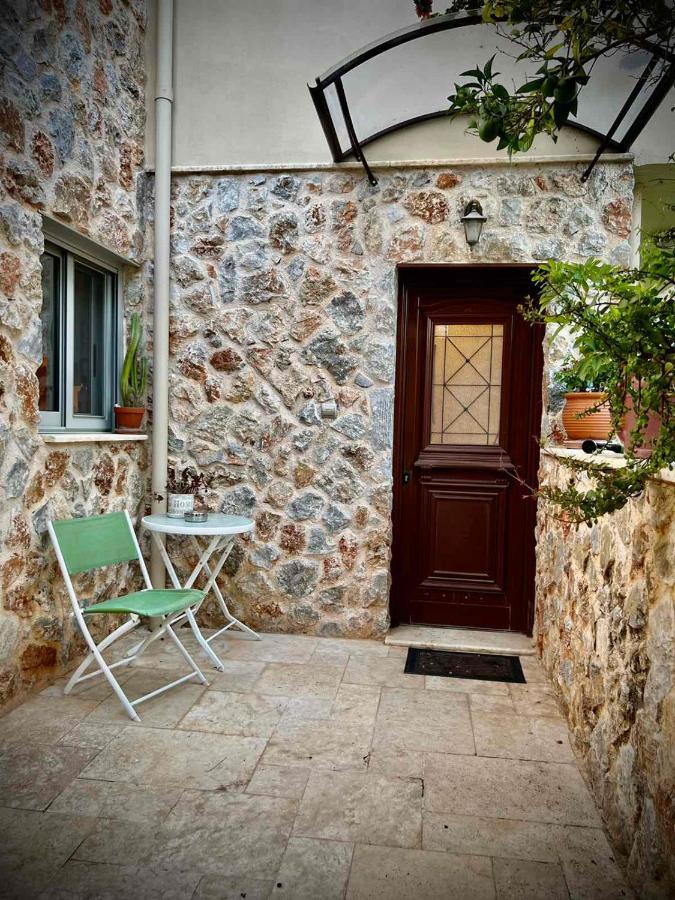 Вилла Ένας Ευχάριστος Χώρος Με Πισίνα Порто-Рафти Экстерьер фото